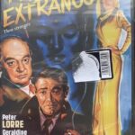 TRES EXTRAÑOS