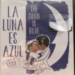 LA LUNA ES AZUL